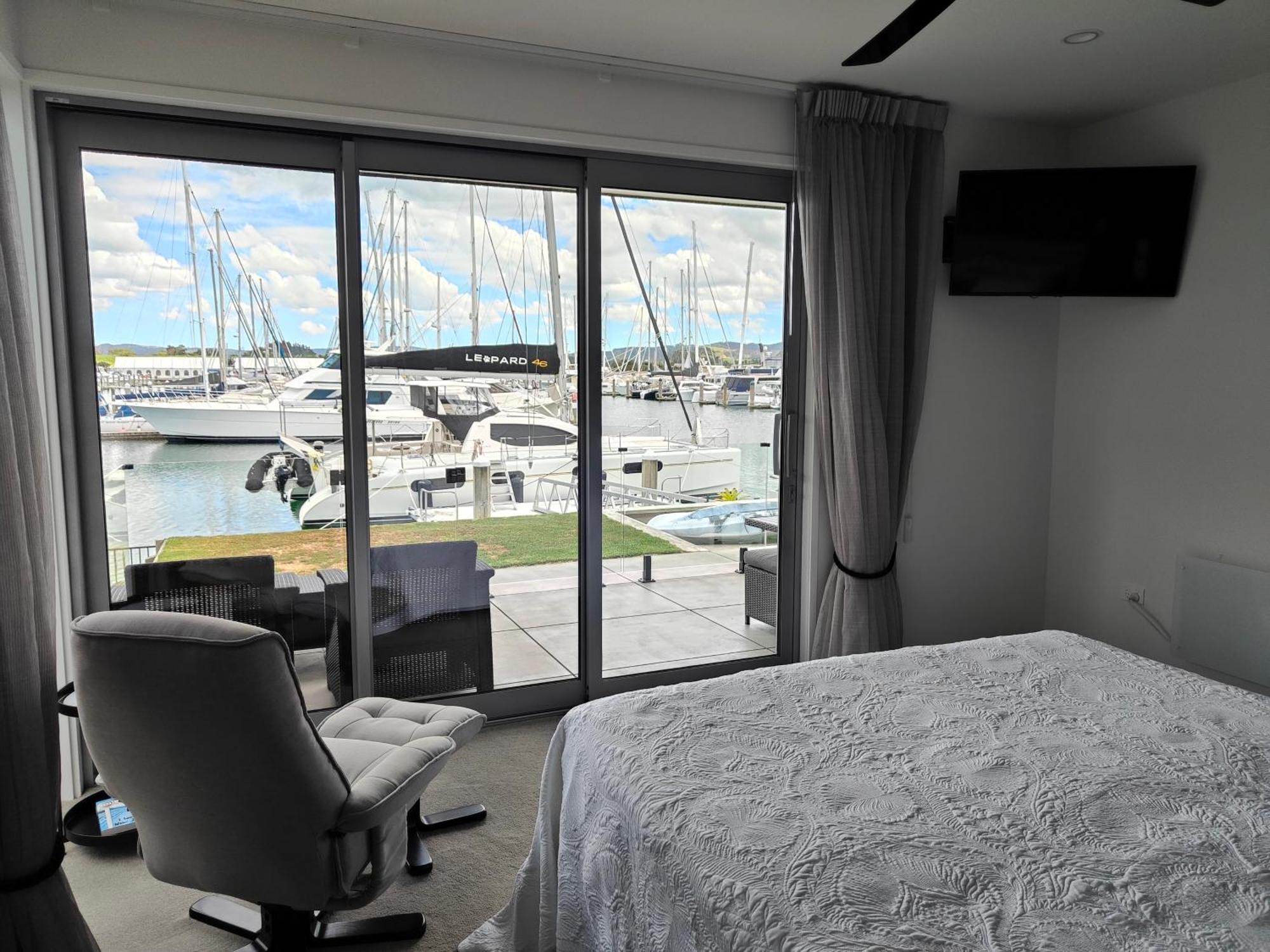 Marina Views Apartment One Tree Point Exterior photo